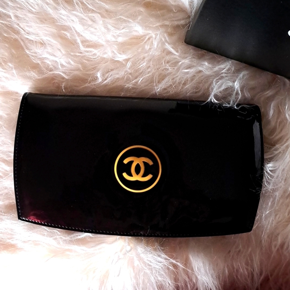 CHANEL Patent Trousse Maquil Clutch Wallet Black Like New - Picture 5 of 17